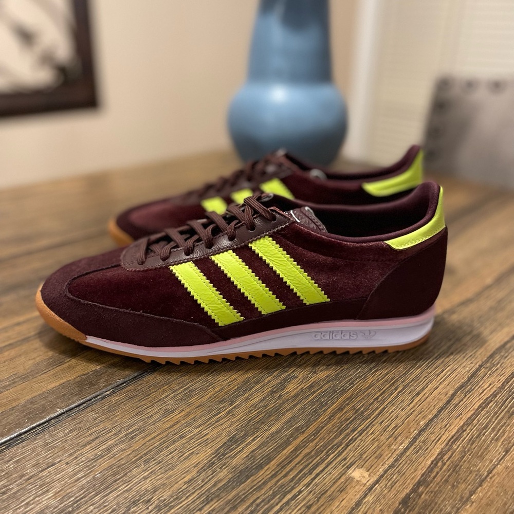 Adidas JI0195 Women’s SL72 OG Originals Size 9 Aurora Ruby Yellow Velvet Brown